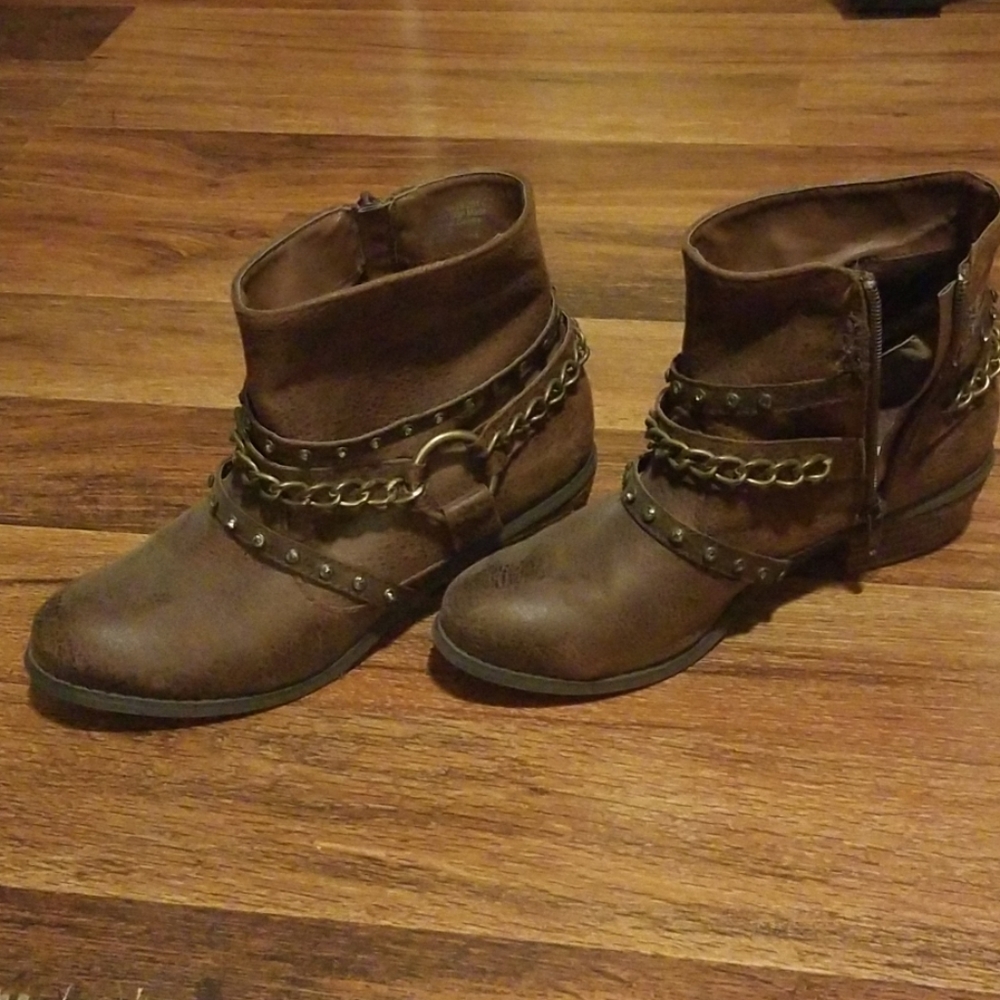Brown boots